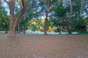 427 Carolina Ave, Lady Lake, FL 32159 - Photo 16