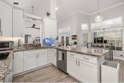 6646 Crenshaw Drive, Orlando, FL 32835 - Photo 20