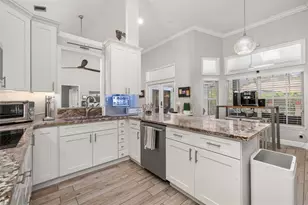 6646 Crenshaw Dr, Orlando, FL 32835 - Photo 20
