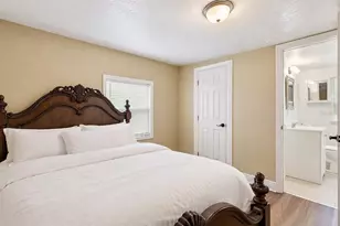 1307 W Kaley Ave, Orlando, FL 32805 - Photo 10