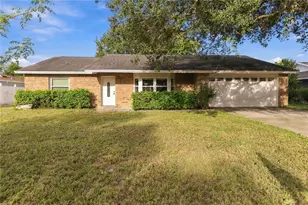 550 Murphy Ave, Deltona, FL 32725 - Photo 1