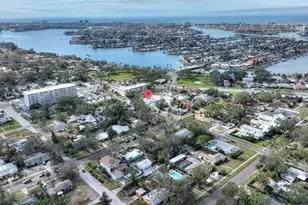 7401 1/2 1st Ave N, Saint Petersburg, FL 33710 - Photo 18