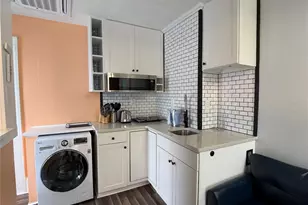 7401 1/2 1st Ave N, Saint Petersburg, FL 33710 - Photo 4