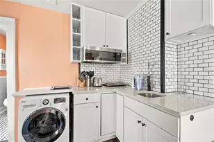 7401 1/2 1st Ave N, Saint Petersburg, FL 33710 - Photo 10