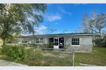 3995 40th Street N, Saint Petersburg, FL 33714 - Photo 1