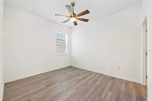 33384 Country House Dr, Sorrento, FL 32776 - Photo 22