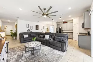 33384 Country House Dr, Sorrento, FL 32776 - Photo 4
