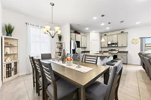 33384 Country House Dr, Sorrento, FL 32776 - Photo 8