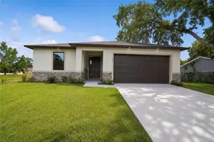 460 Grenadier Ave NW, Palm Bay, FL 32907 - Photo 1