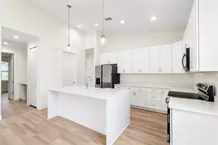 460 Grenadier Ave NW, Palm Bay, FL 32907 - Photo 6