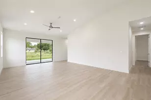 460 Grenadier Ave NW, Palm Bay, FL 32907 - Photo 10