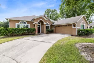 7904 Plum Blossom Ct, Kissimmee, FL 34747 - Photo 4
