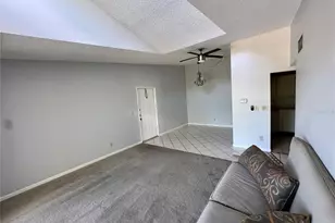 8215 Sun Spring Cir, Orlando, FL 32825 - Photo 10