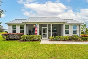 12103 Grand Oak Ln, Oxford, FL 34484 - Photo 2