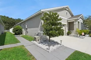 5204 Meadow Song Dr, Okahumpka, FL 34762 - Photo 4