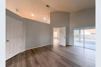 9703 Glenpointe Drive, Riverview, FL 33569 - Photo 14