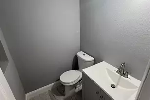 7712 Killian Dr, Orlando, FL 32822 - Photo 8