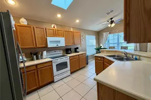 2564 Bear Creek Ct, Kissimmee, FL 34747 - Photo 12