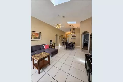2564 Bear Creek Court, Kissimmee, FL 34747 - Photo 4