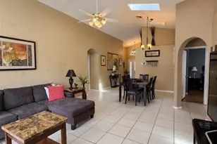 2564 Bear Creek Ct, Kissimmee, FL 34747 - Photo 4