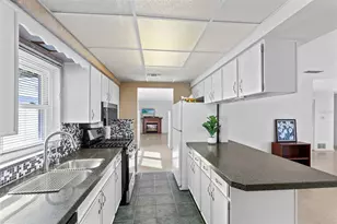 824 Marlowe Ave, Orlando, FL 32809 - Photo 16