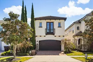 1097 Castle Pines Ct, Kissimmee, FL 34747 - Photo 2