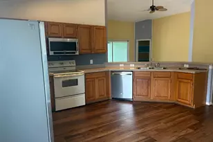 140 Thorne Meadow Pass, Davenport, FL 33897 - Photo 6