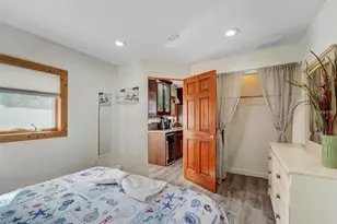 2598 Wood St, Sarasota, FL 34237 - Photo 40