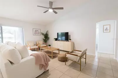1085 Indian Ridge Trl E, Kissimmee, FL 34747 - Photo 8