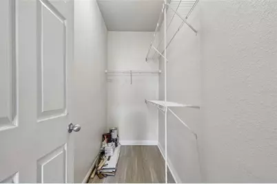 911 N Orange Avenue #411, Orlando, FL 32801 - Photo 18