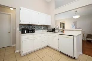 2446 Briarcreek Dr, Apopka, FL 32703 - Photo 10