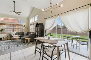966 Park Terrace Cir, Kissimmee, FL 34746 - Photo 16