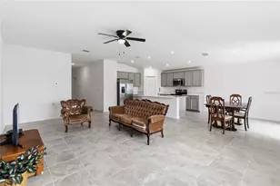 301 Pineywoods St, Saint Cloud, FL 34772 - Photo 6