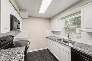 4631 Eastwood Ln, Holiday, FL 34690 - Photo 6