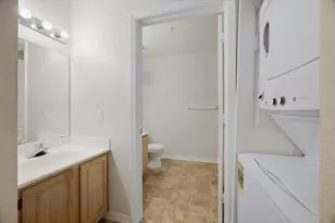 4006 Venetian Bay Dr, Kissimmee, FL 34741 - Photo 20