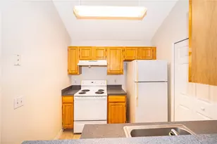 6593 Queens Borough Ave, Orlando, FL 32835 - Photo 8