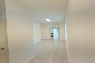 2222 Elmsford Pt, Sanford, FL 32771 - Photo 4