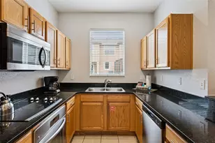 2738 Coupe St, Kissimmee, FL 34746 - Photo 8