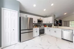 10720 Spring Brook Ln, Orlando, FL 32825 - Photo 2