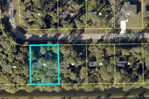 918 Alcalde St E, Lehigh Acres, FL 33974 - Photo 1