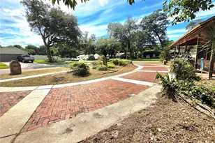 4231 Tall Tree Dr, Orlando, FL 32810 - Photo 12