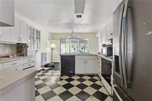 1505 E Crooked Lake Dr, Eustis, FL 32726 - Photo 14