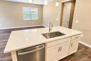 257 Summershore Dr, Auburndale, FL 33823 - Photo 8