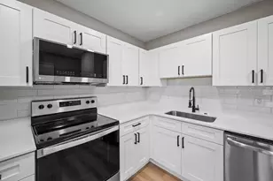 824 W 25th St, Sanford, FL 32771 - Photo 8