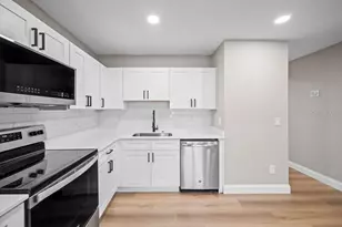 824 W 25th St, Sanford, FL 32771 - Photo 6