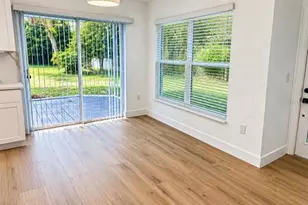 447 Zephyr Rd, Venice, FL 34293 - Photo 6