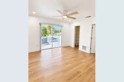447 Zephyr Road, Venice, FL 34293 - Photo 10