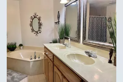 2367 Coach House Boulevard #1302, Orlando, FL 32812 - Photo 10