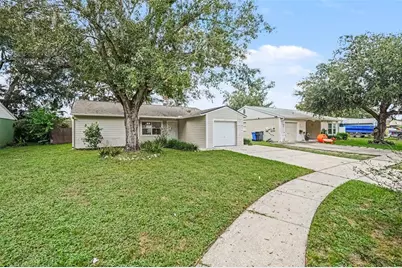 13904 Fullerton Drive, Tampa, FL 33625 - Photo 2