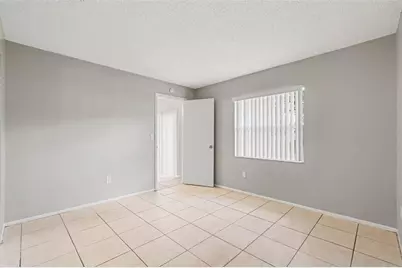 13904 Fullerton Drive, Tampa, FL 33625 - Photo 8